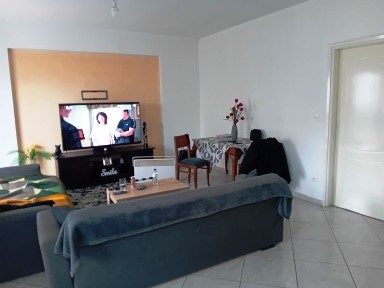 Κτίριο, 232τ. μ.