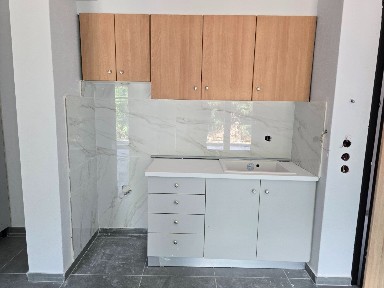 Studio / Γκαρσονιέρα, 250τ. μ.