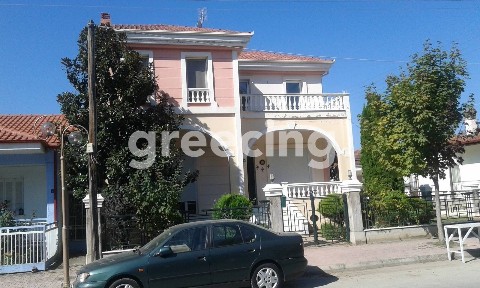 Μονοκατοικία, 440τ. μ.
