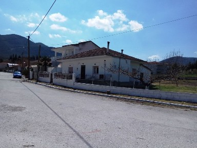 Μονοκατοικία, 104τ. μ.