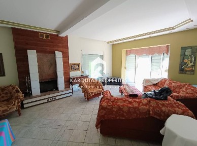 Μονοκατοικία, 350τ. μ.