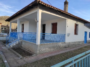 Μονοκατοικία, 55τ. μ.