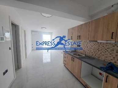 Κέντρο, Νέα Μάκρη (Αθήνα - Ανατολικά Προάστια)