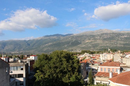 Μονοκατοικία, 320τ. μ.