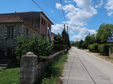 Μονοκατοικία, 100τ. μ.