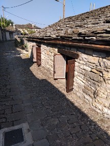 Μονοκατοικία, 40τ. μ.