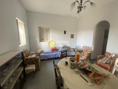 Μονοκατοικία, 61τ. μ.