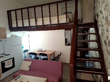 Μονοκατοικία, 35τ. μ.