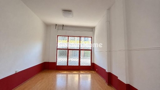 Κατάστημα, 80τ. μ.