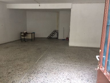 Κατάστημα, 76τ. μ.