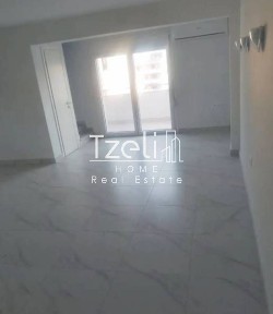 Αγία Σοφία - Μανιάτικα, Ταμπούρια - Αγία Σοφία (Πειραιάς)