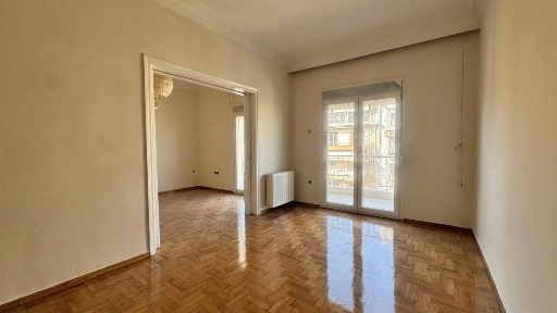 Πλατεία Ναυαρίνου, Κέντρο Θεσσαλονίκης (Θεσσαλονίκη - Δήμος), Πλατεία Ναυαρίνου 18, Θεσσαλονίκη 54622