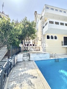 Καστρί - Πολιτεία, Νέα Ερυθραία (Αθήνα - Βόρεια Προάστια)
