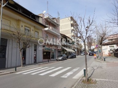 Κτίριο, 257τ. μ.