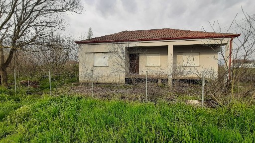 Μονοκατοικία, 80τ. μ.