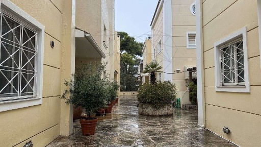 Καστρί - Πολιτεία, Νέα Ερυθραία (Αθήνα - Βόρεια Προάστια)