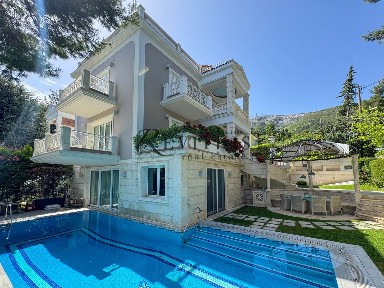 Μεζονέτα, 421τ. μ.