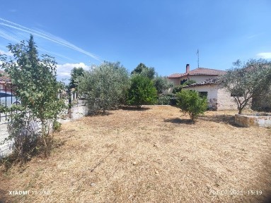 Μονοκατοικία, 180τ. μ.