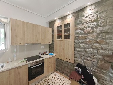 Μονοκατοικία, 75τ. μ.