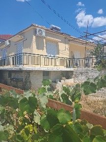 Μονοκατοικία, 70τ. μ.