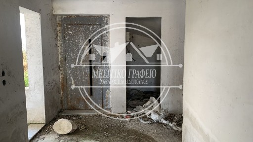 Κτίριο, 630τ. μ.