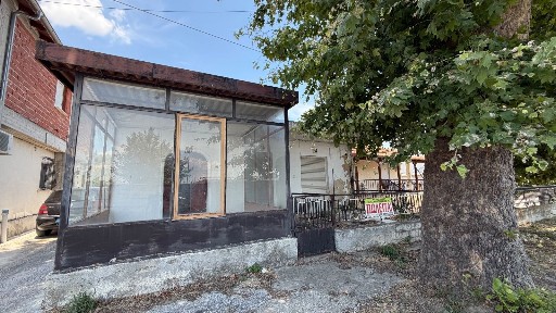 Μονοκατοικία, 90τ. μ.