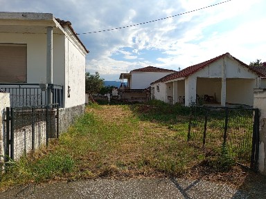 Μονοκατοικία, 60τ. μ.