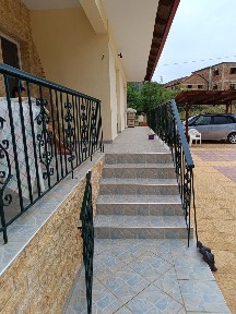 Μονοκατοικία, 80τ. μ.