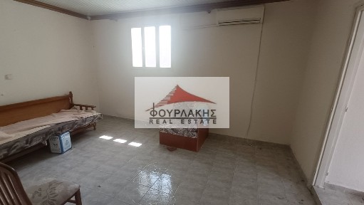 Μονοκατοικία, 80τ. μ.