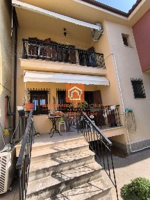 Μεζονέτα, 225τ. μ.
