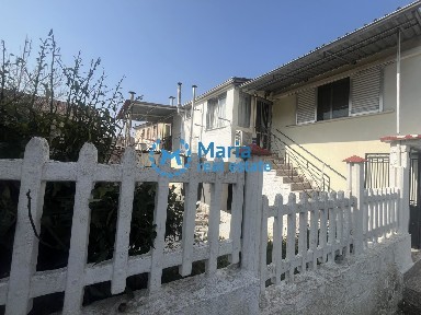 Μονοκατοικία, 200τ. μ.