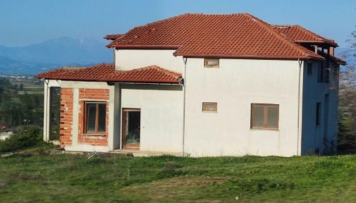 Μονοκατοικία, 392τ. μ.