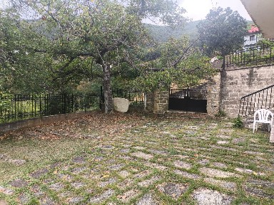 Μονοκατοικία, 140τ. μ.