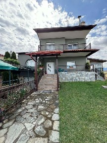Μονοκατοικία, 280τ. μ.