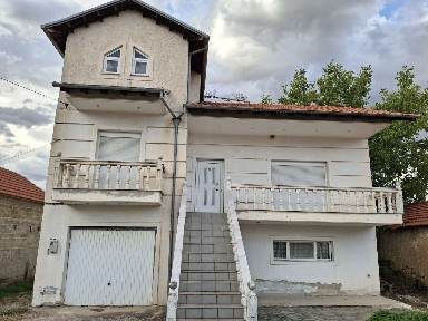 Μονοκατοικία, 123τ. μ.