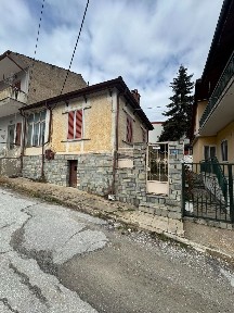 Μονοκατοικία, 60τ. μ.