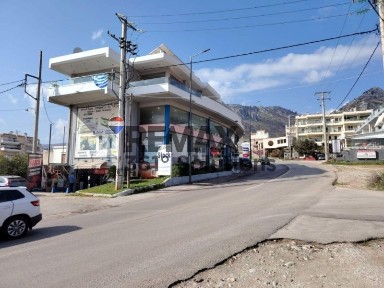Κατάστημα, 670τ. μ.