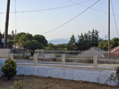 Μονοκατοικία, 60τ. μ.