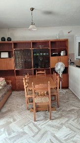Μονοκατοικία, 90τ. μ.