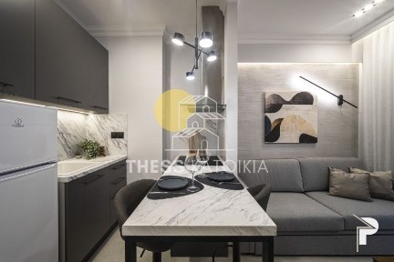 Πλατεία Ναυαρίνου, Κέντρο Θεσσαλονίκης (Θεσσαλονίκη - Δήμος)