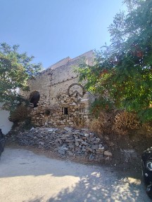 Μονοκατοικία, 300τ. μ.