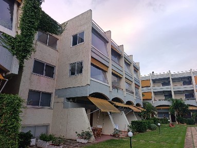 Κέντρο, Νέα Μάκρη (Αθήνα - Ανατολικά Προάστια)
