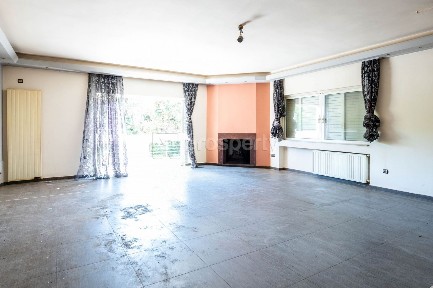 Σταυρός Γέρακα, Γέρακας (Αθήνα - Ανατολικά Προάστια)