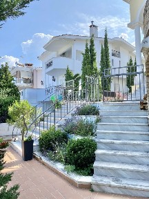 Μεζονέτα, 390τ. μ.