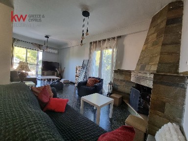 Ζούμπερι, Νέα Μάκρη (Αθήνα - Ανατολικά Προάστια)