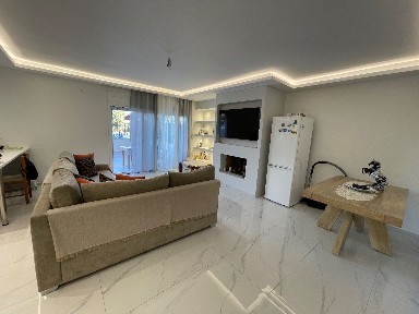 Κέντρο, Νέα Μάκρη (Αθήνα - Ανατολικά Προάστια)