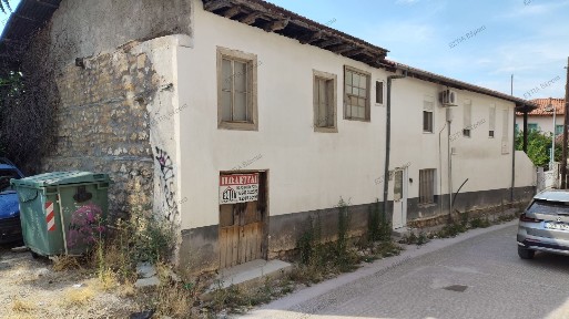 Μονοκατοικία, 45τ. μ.