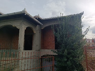 Μονοκατοικία, 122τ. μ.