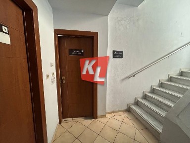 Γραφείο, 87τ. μ.