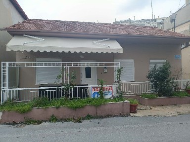 Μονοκατοικία, 90τ. μ.